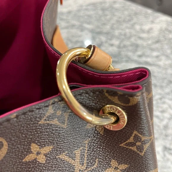 Louis Vuitton Brown Monogram Bag - Picture 7 of 13